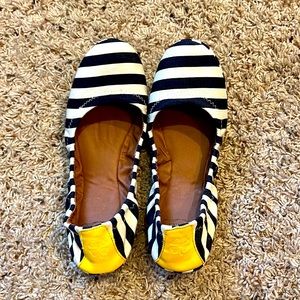 Lucky Brand Size 10 Navy and Yellow shoes